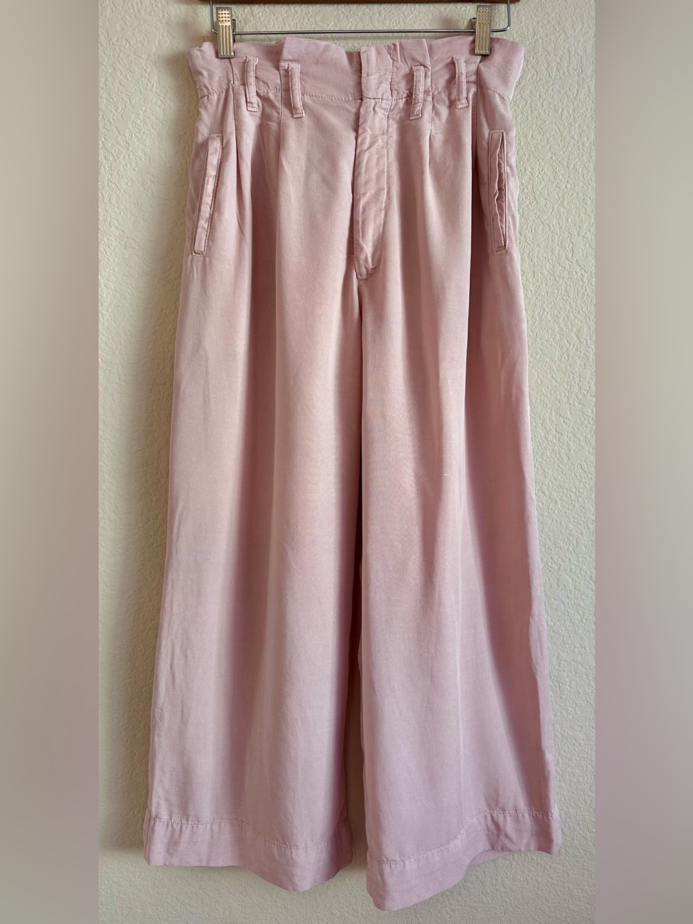 Anthropologie Pants Wide Leg Paper Bag Waist Petal Pink Women’s Size 6 Relaxed